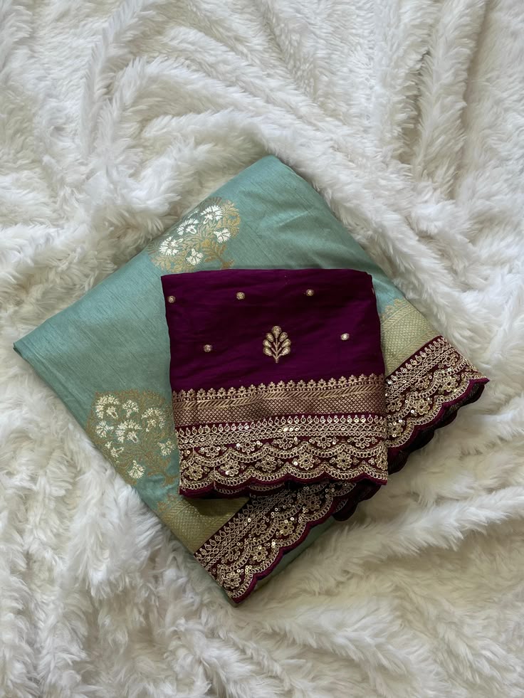 Queen And Bling Saree Semitstched Saree